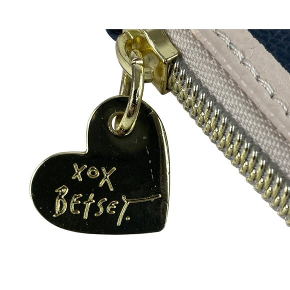 Betsey Johnson Bow-Nanza Wristlet Red Bow Gold Accents Blue Striped - Picture 6 of 11